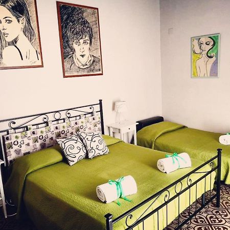 Casa Elide Bed & Breakfast Catania Bagian luar foto