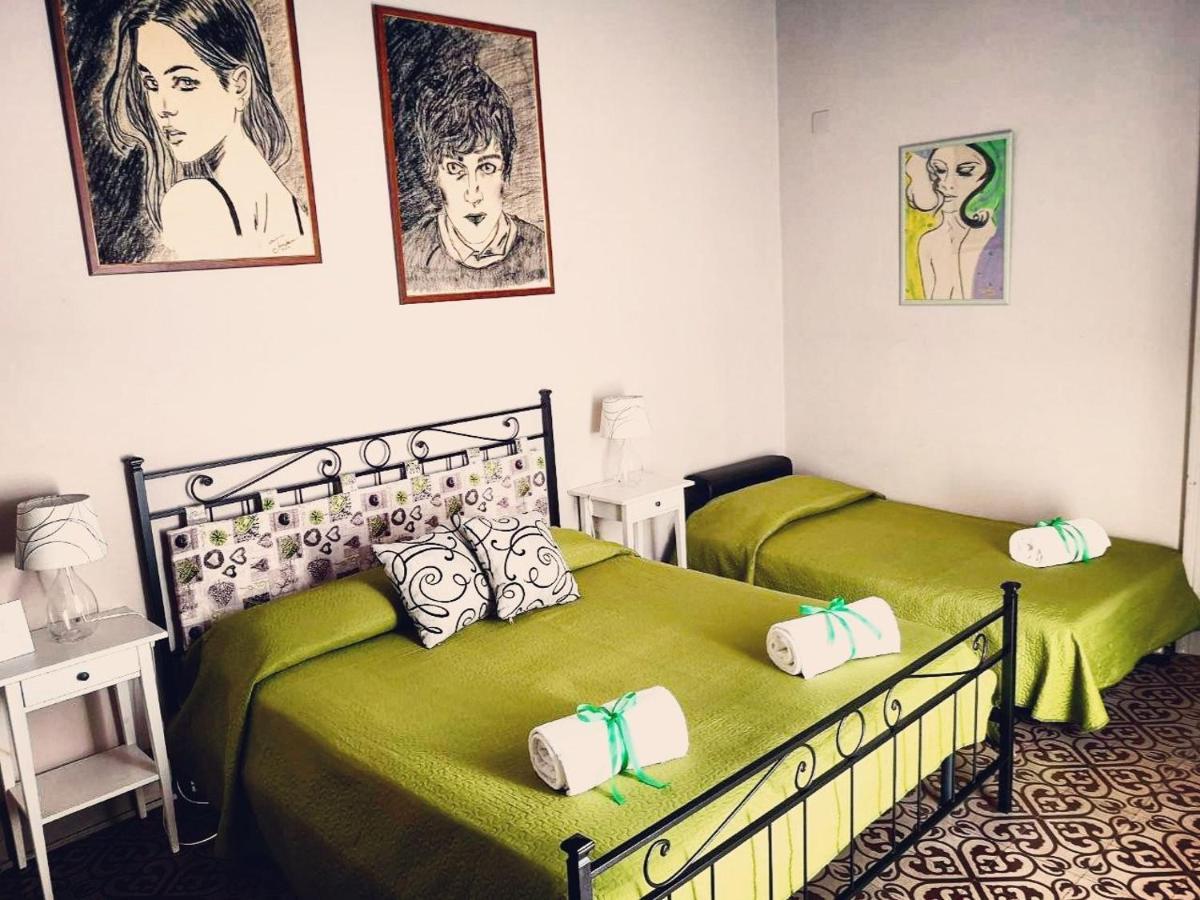Casa Elide Bed & Breakfast Catania Bagian luar foto