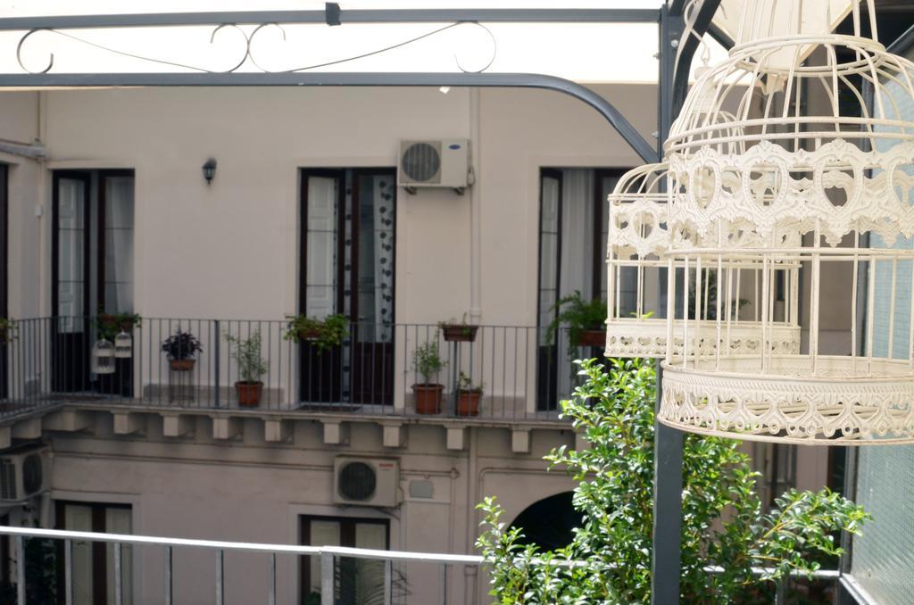 Casa Elide Bed & Breakfast Catania Bagian luar foto