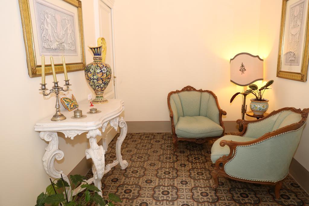 Casa Elide Bed & Breakfast Catania Bagian luar foto