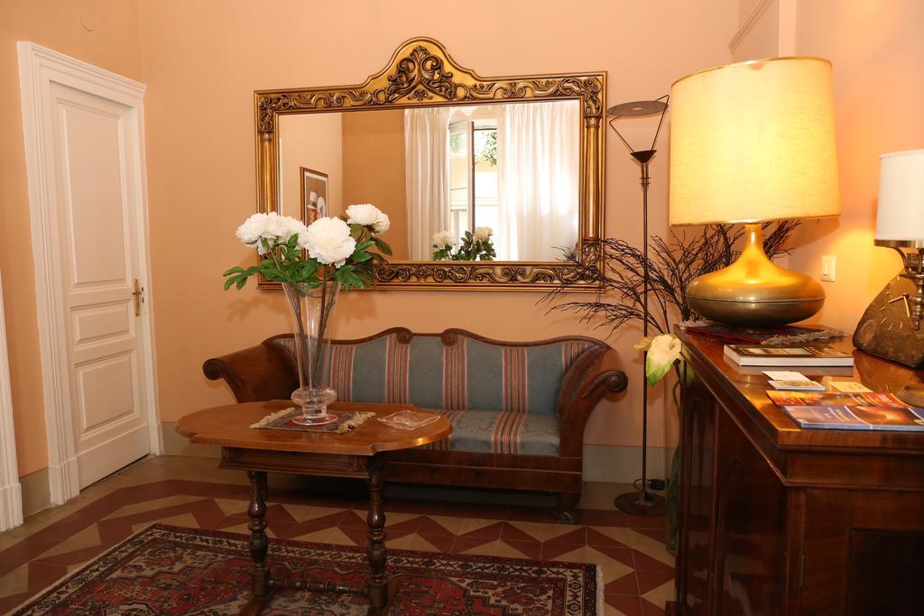 Casa Elide Bed & Breakfast Catania Bagian luar foto